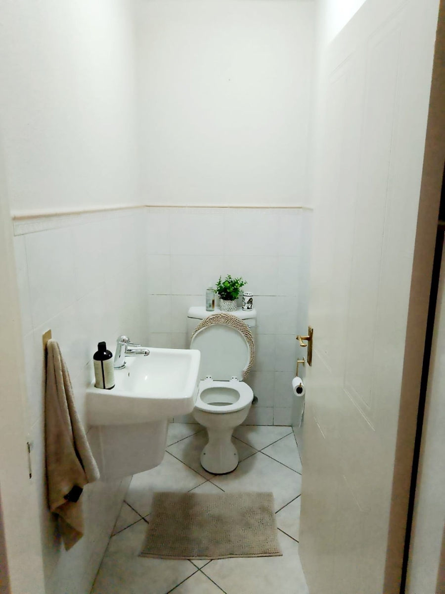 To Let 3 Bedroom Property for Rent in Sunninghill Gauteng