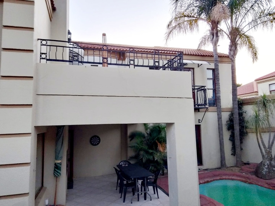 To Let 3 Bedroom Property for Rent in Sunninghill Gauteng