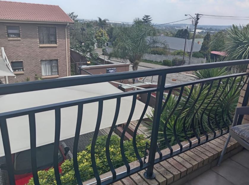 2 Bedroom Property for Sale in Primrose Hill Gauteng
