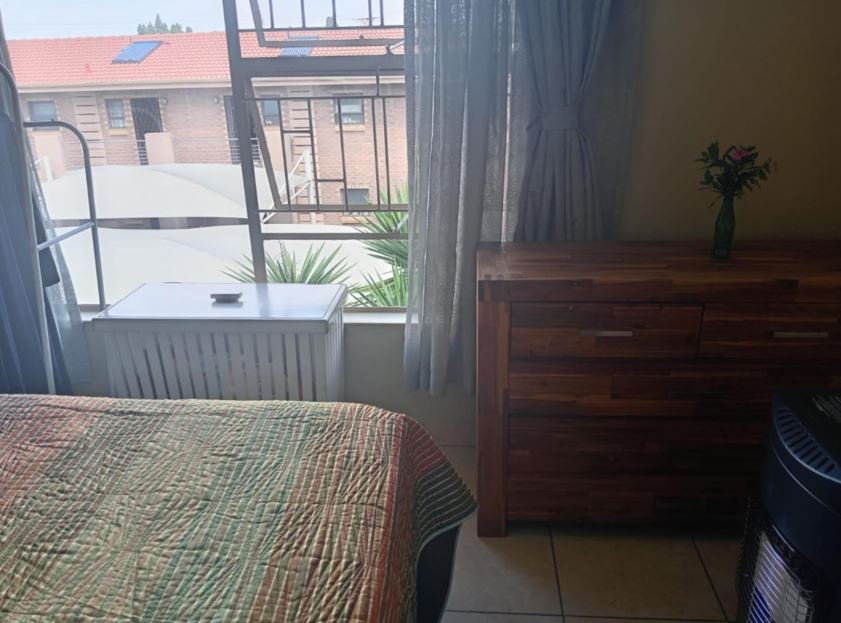 2 Bedroom Property for Sale in Primrose Hill Gauteng