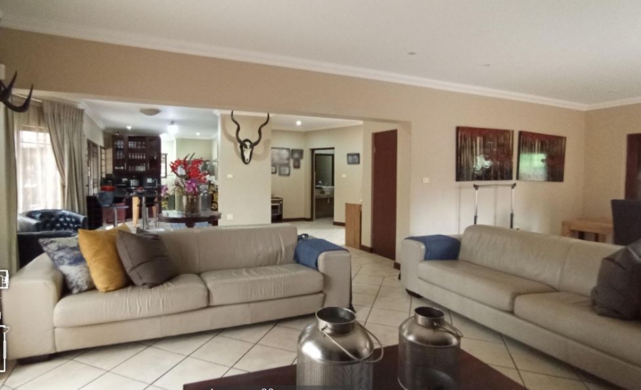 4 Bedroom Property for Sale in Wierda Park Gauteng