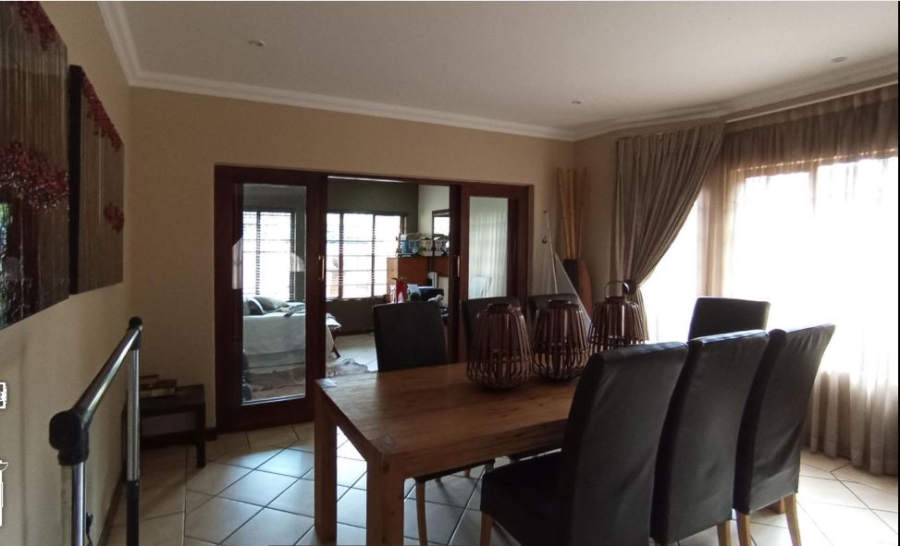 4 Bedroom Property for Sale in Wierda Park Gauteng