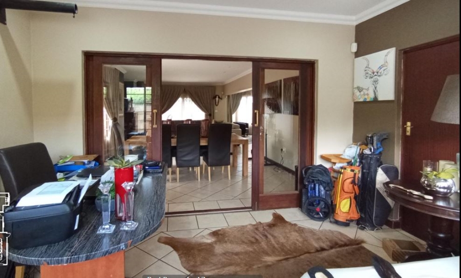 4 Bedroom Property for Sale in Wierda Park Gauteng