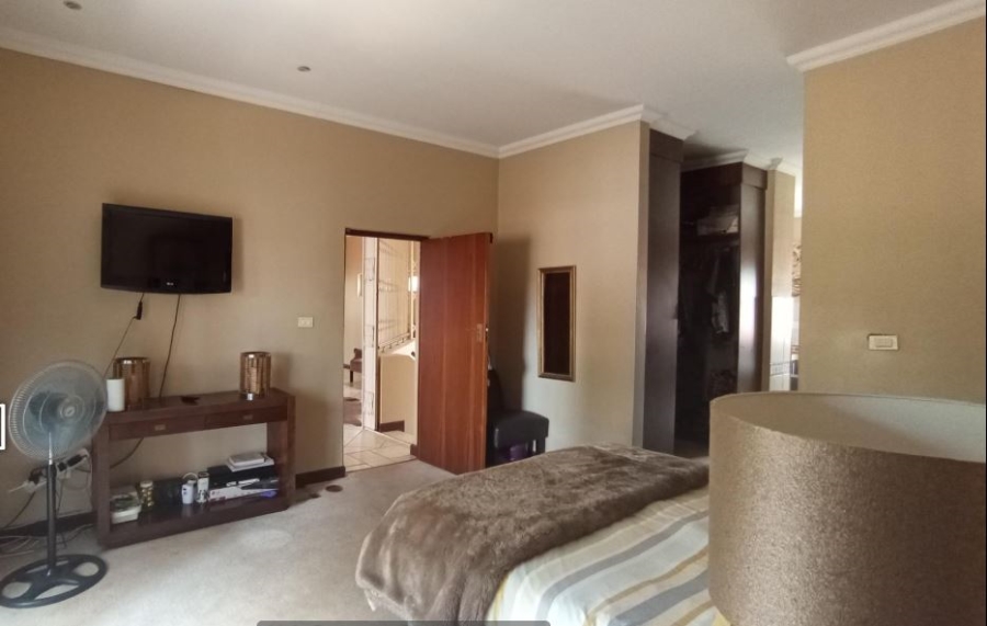 4 Bedroom Property for Sale in Wierda Park Gauteng