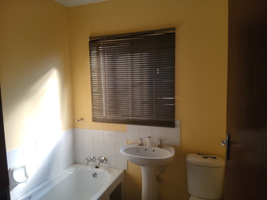 2 Bedroom Property for Sale in Pretoria West Gauteng