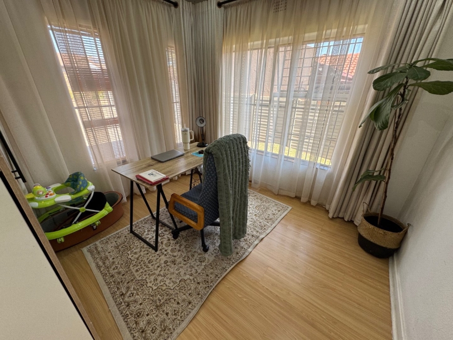 4 Bedroom Property for Sale in Birchleigh North Gauteng