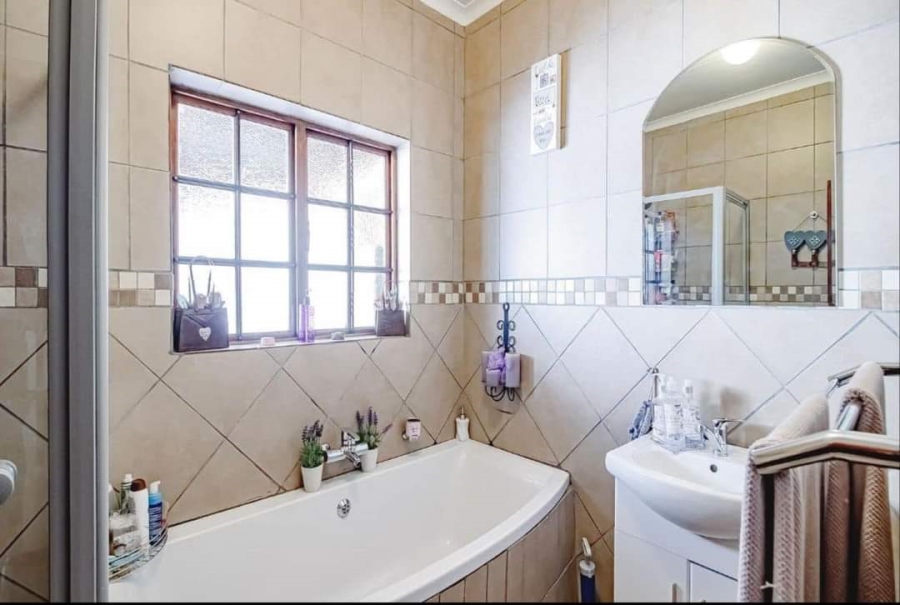 4 Bedroom Property for Sale in Montana Park Gauteng