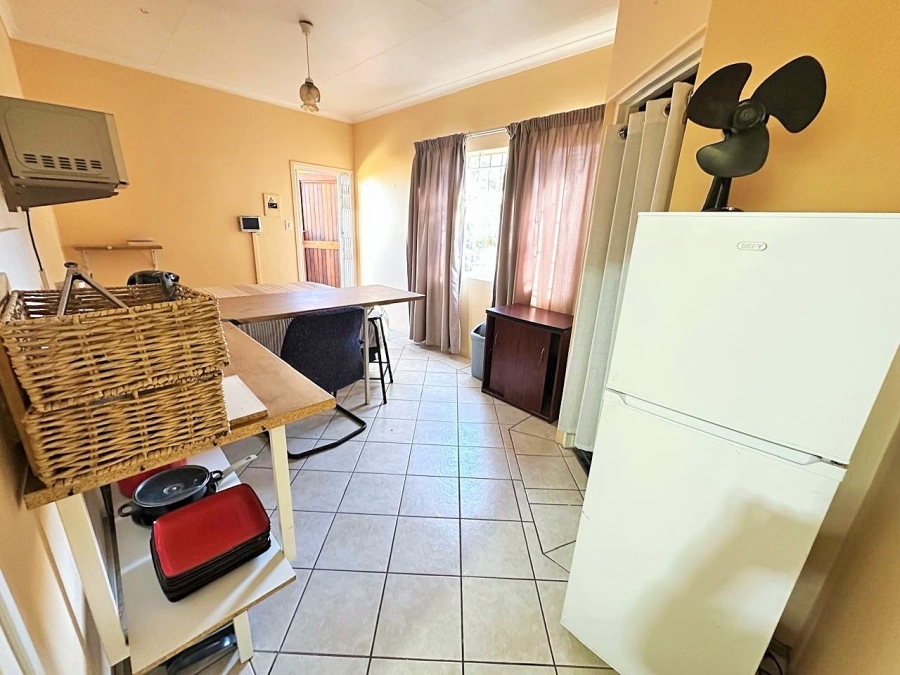 To Let 1 Bedroom Property for Rent in Zwartkop Gauteng