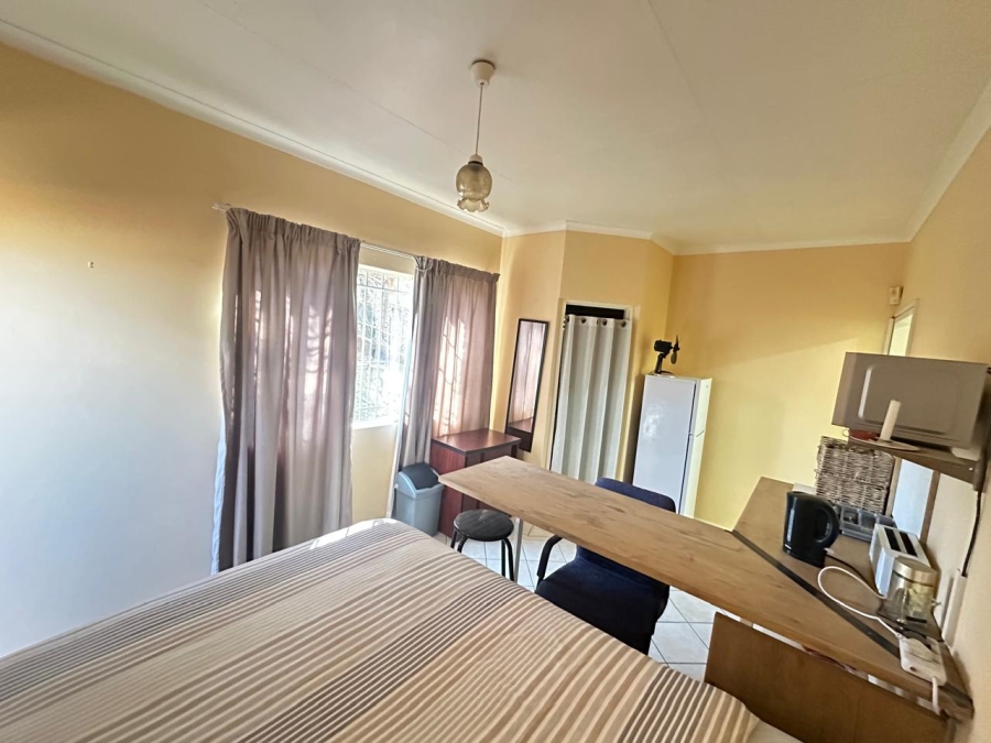 To Let 1 Bedroom Property for Rent in Zwartkop Gauteng