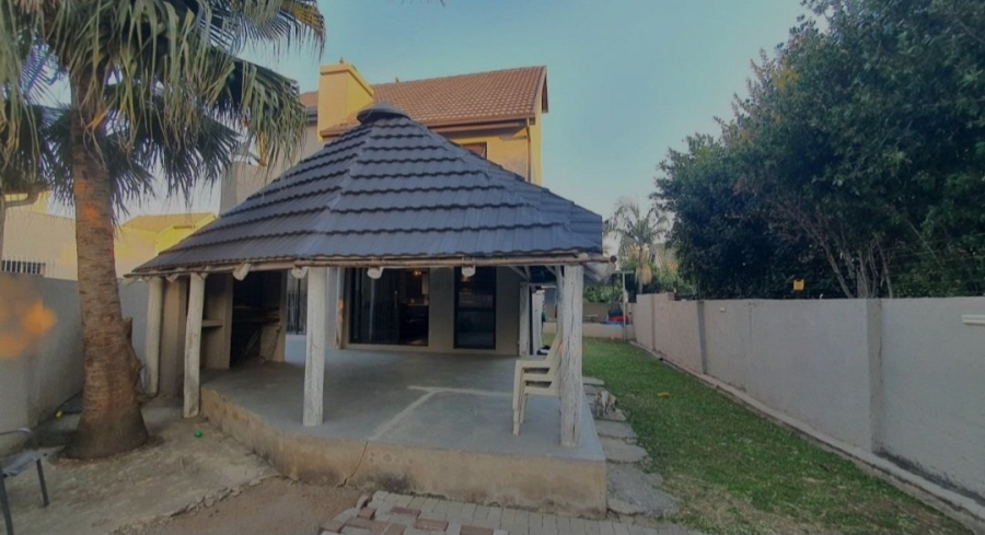 3 Bedroom Property for Sale in Verwoerdpark Gauteng