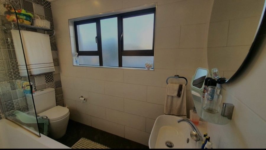 3 Bedroom Property for Sale in Verwoerdpark Gauteng