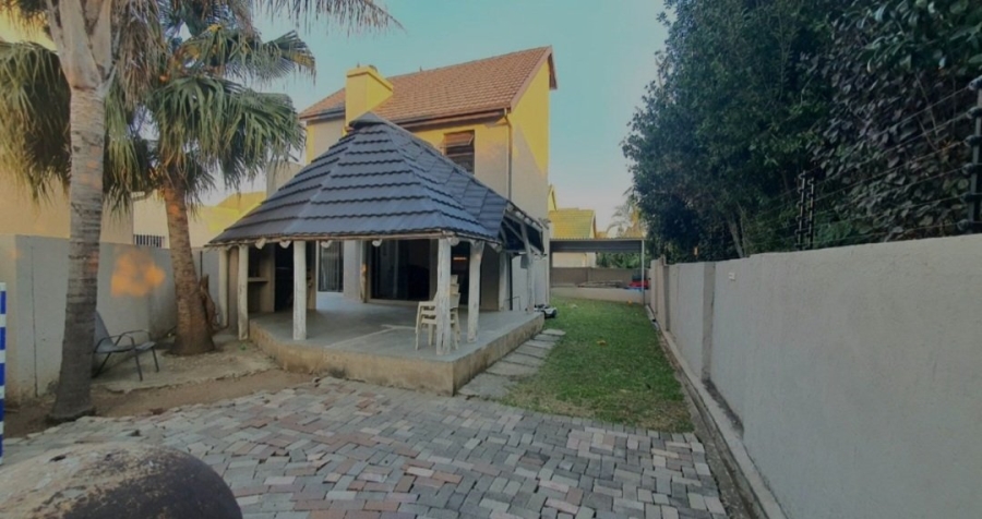 3 Bedroom Property for Sale in Verwoerdpark Gauteng