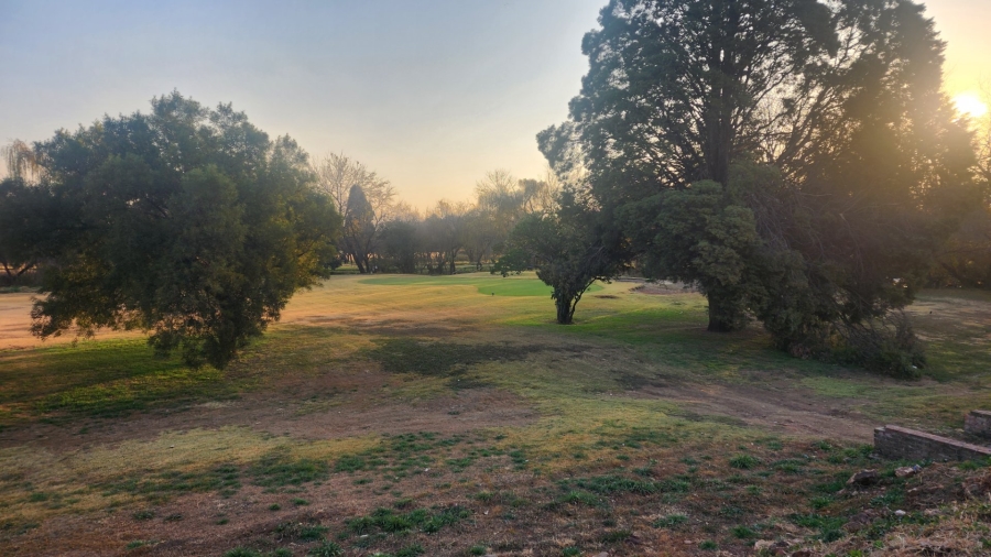  Bedroom Property for Sale in Clubview Gauteng
