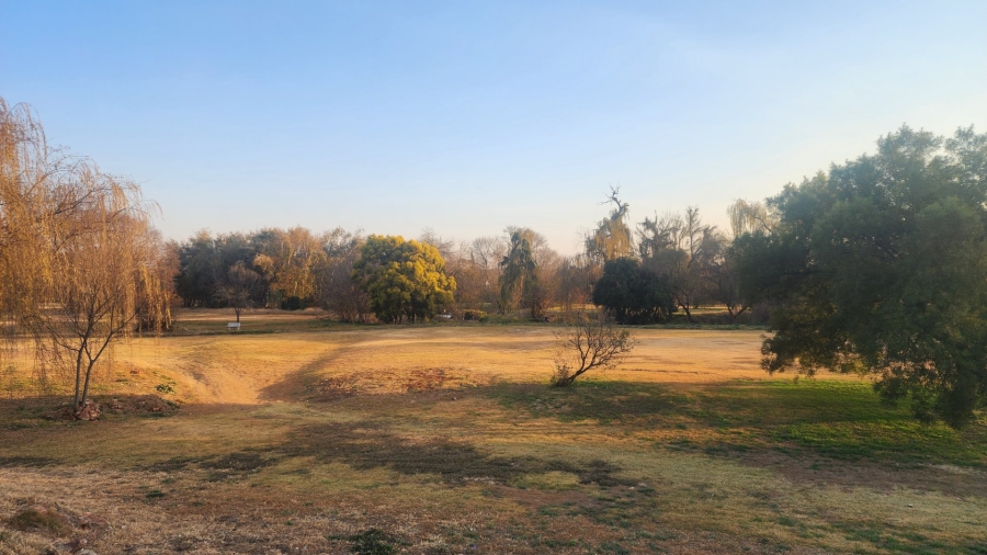  Bedroom Property for Sale in Clubview Gauteng