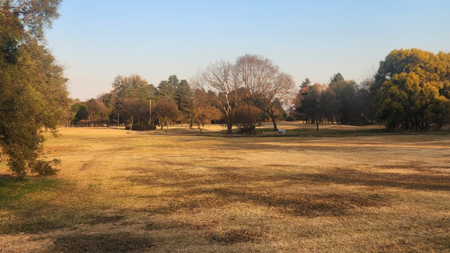  Bedroom Property for Sale in Clubview Gauteng