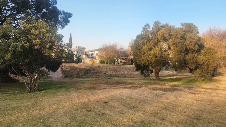  Bedroom Property for Sale in Clubview Gauteng