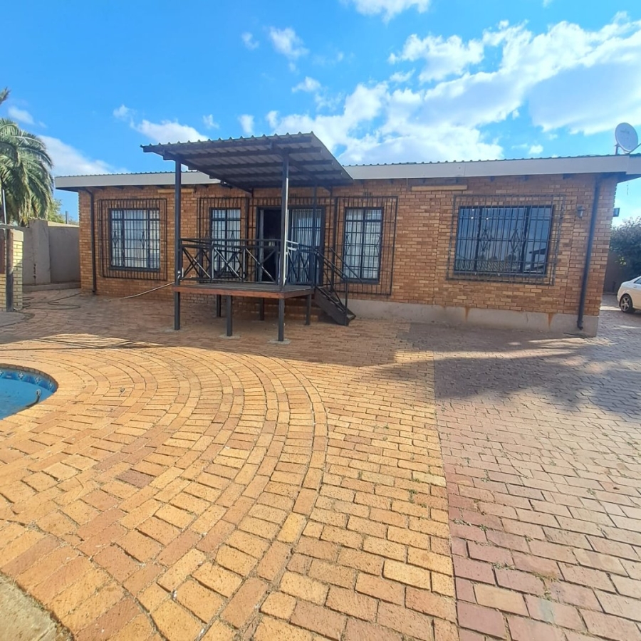 5 Bedroom Property for Sale in Vaal Marina Gauteng