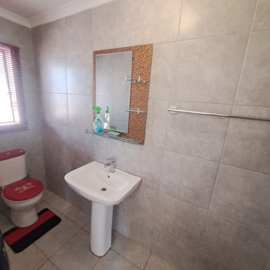 5 Bedroom Property for Sale in Vaal Marina Gauteng
