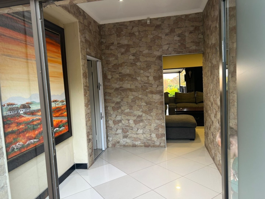 4 Bedroom Property for Sale in Eldoraigne Gauteng