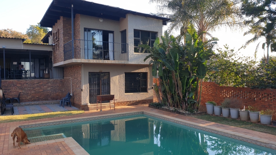 4 Bedroom Property for Sale in Eldoraigne Gauteng