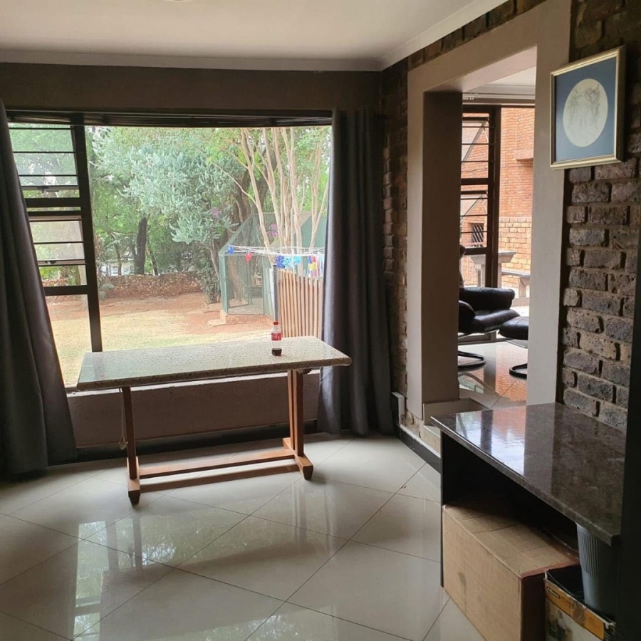 4 Bedroom Property for Sale in Eldoraigne Gauteng
