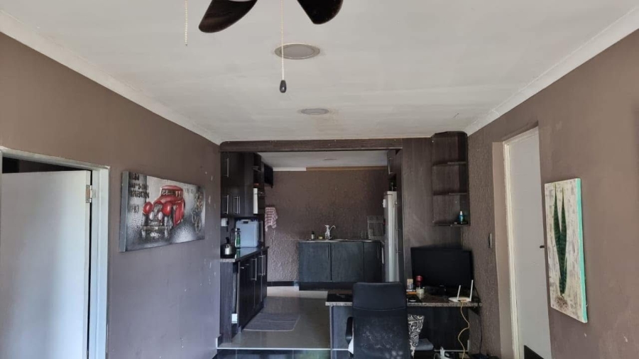 4 Bedroom Property for Sale in Eldoraigne Gauteng