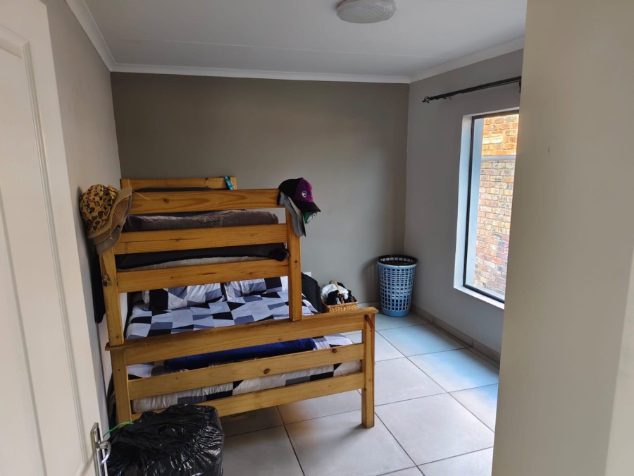 To Let 2 Bedroom Property for Rent in Witfield Gauteng