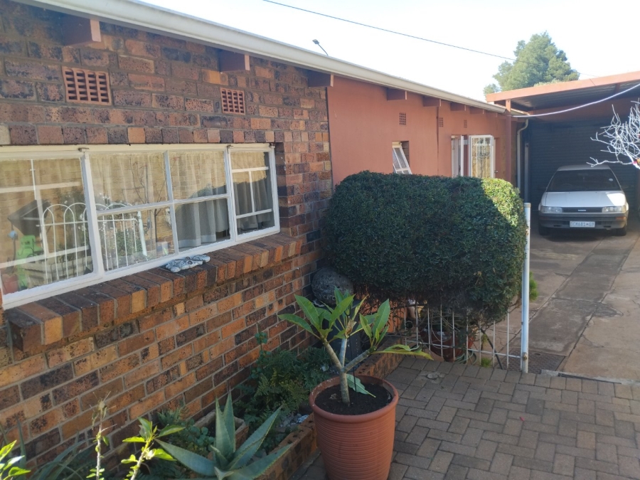 3 Bedroom Property for Sale in Edendale Gauteng