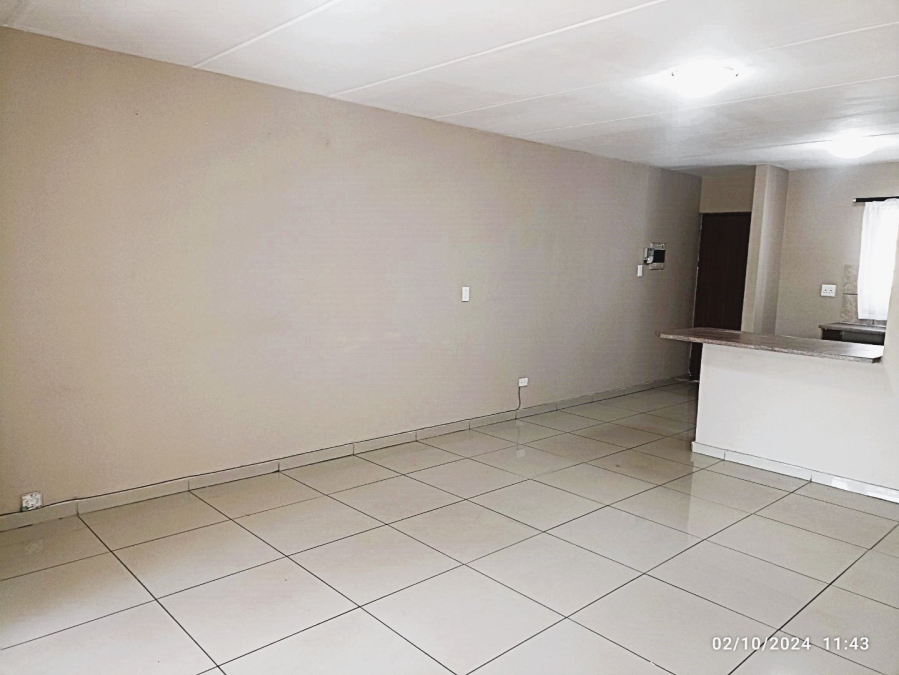 2 Bedroom Property for Sale in Sonneglans Gauteng