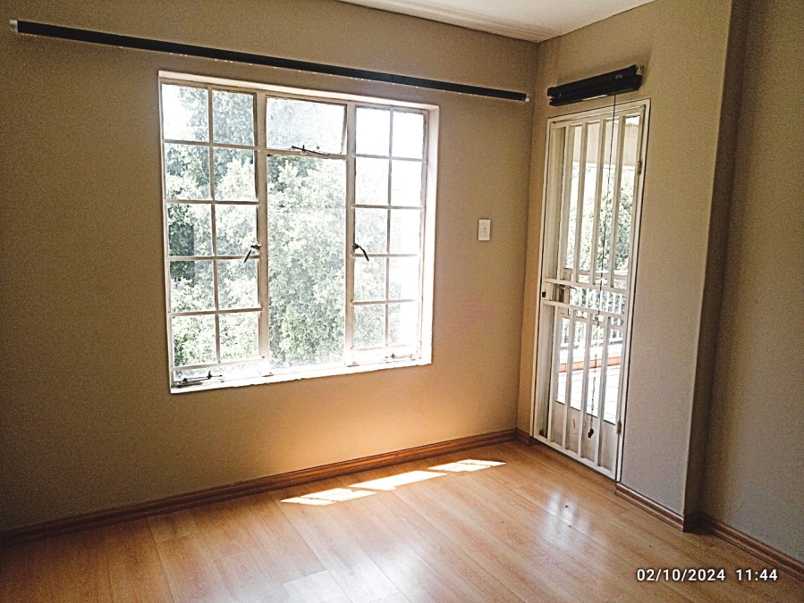 2 Bedroom Property for Sale in Sonneglans Gauteng