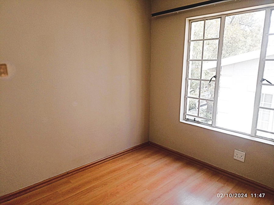 2 Bedroom Property for Sale in Sonneglans Gauteng
