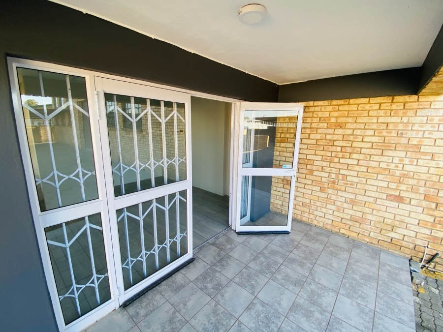 To Let commercial Property for Rent in Laser Park Gauteng