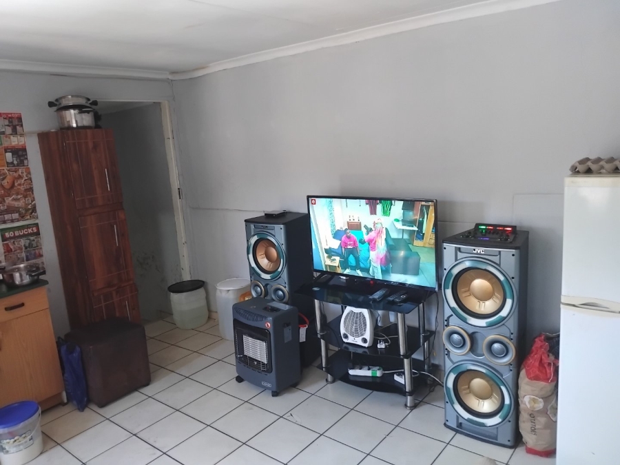 7 Bedroom Property for Sale in Bezuidenhout Valley Gauteng