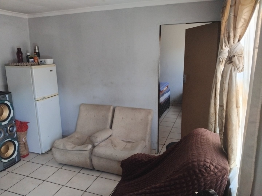 7 Bedroom Property for Sale in Bezuidenhout Valley Gauteng