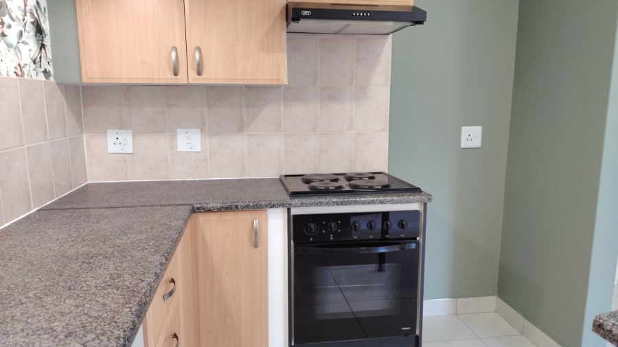2 Bedroom Property for Sale in Amberfield Crest Estate Gauteng