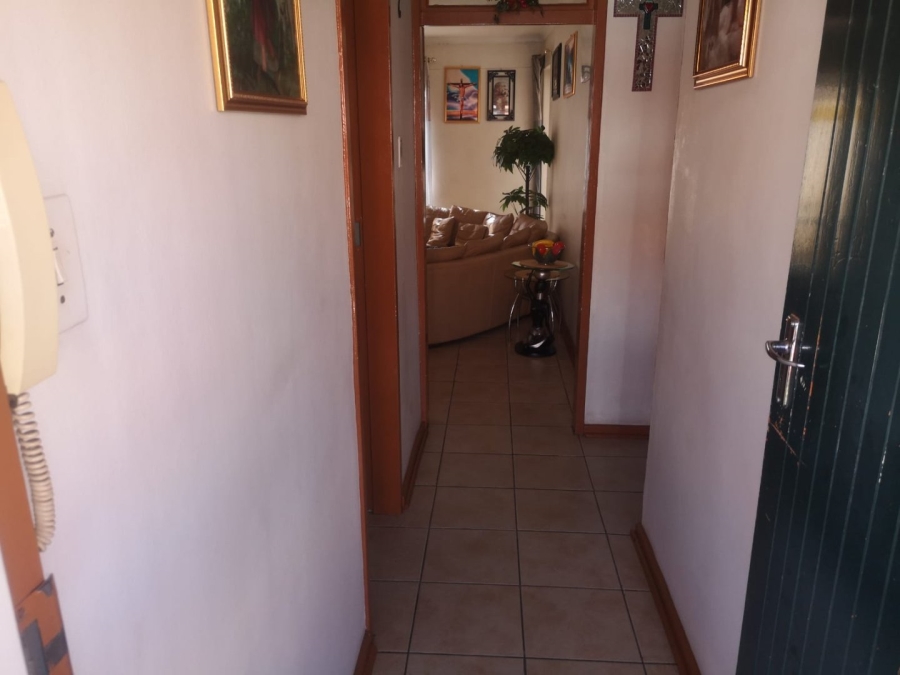 2 Bedroom Property for Sale in Jeppestown Gauteng