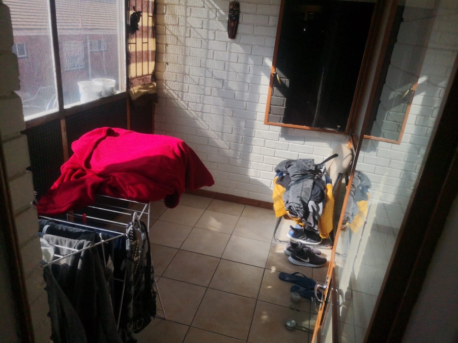 2 Bedroom Property for Sale in Jeppestown Gauteng
