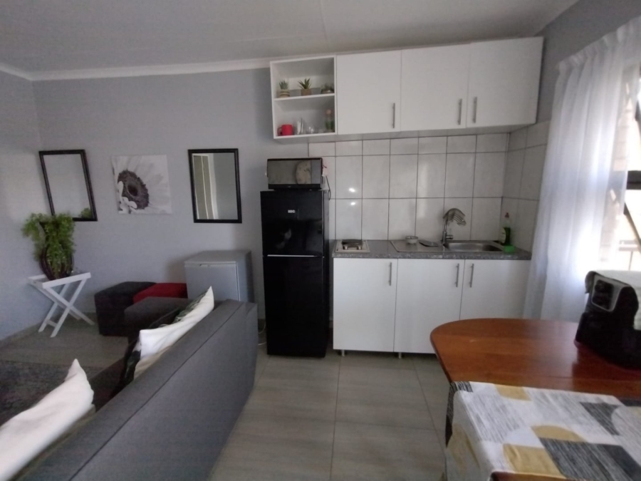 To Let 1 Bedroom Property for Rent in Kensington Gauteng