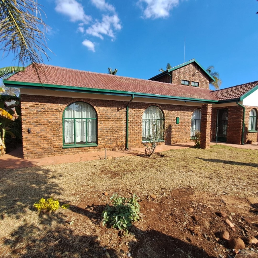 4 Bedroom Property for Sale in Karenpark Gauteng