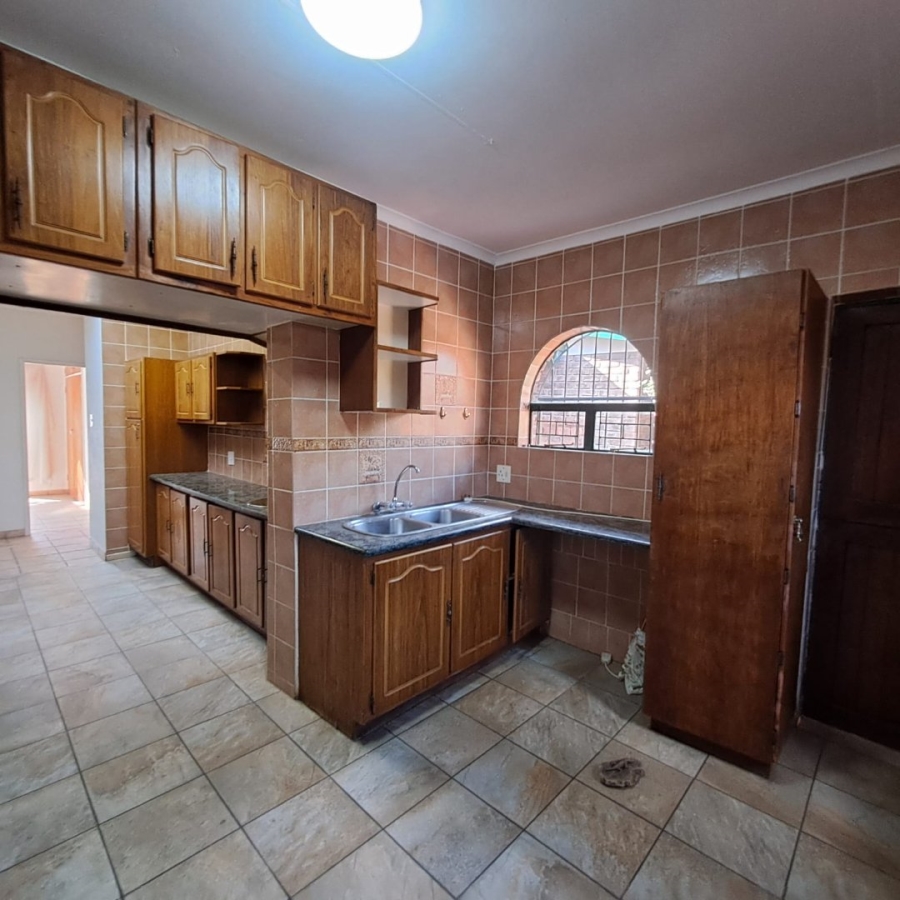4 Bedroom Property for Sale in Karenpark Gauteng