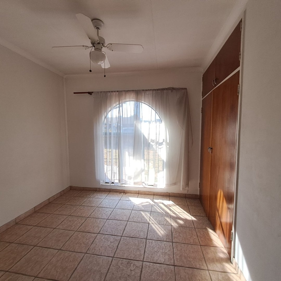 4 Bedroom Property for Sale in Karenpark Gauteng