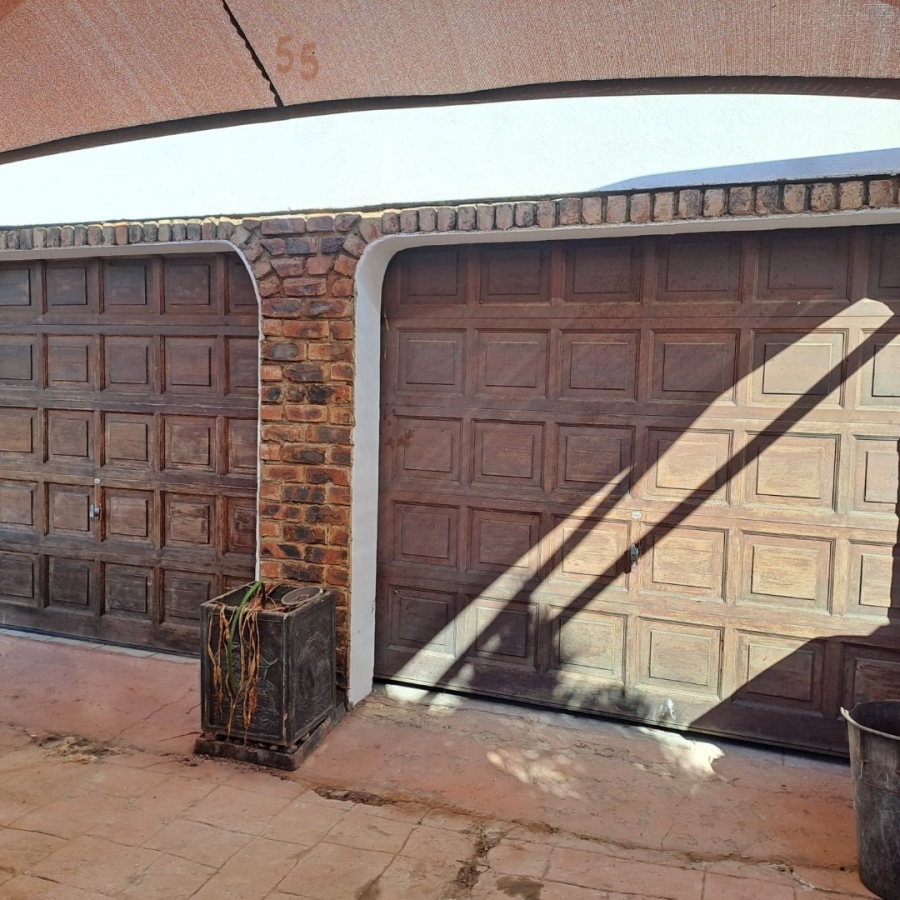 4 Bedroom Property for Sale in Karenpark Gauteng
