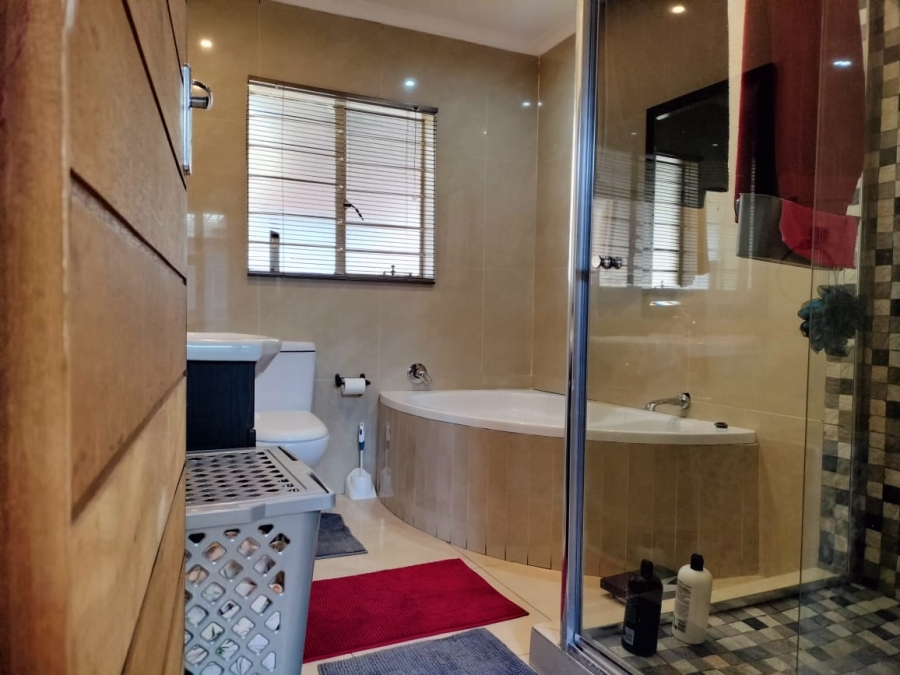 1 Bedroom Property for Sale in Boksburg North Gauteng