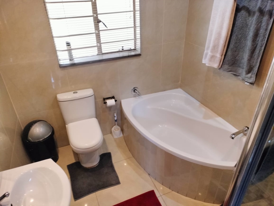 1 Bedroom Property for Sale in Boksburg North Gauteng