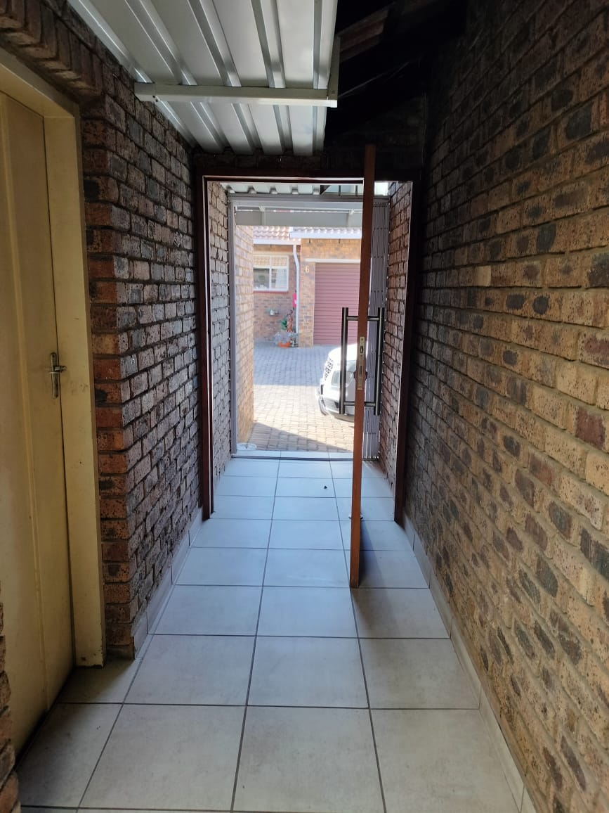 1 Bedroom Property for Sale in Boksburg North Gauteng