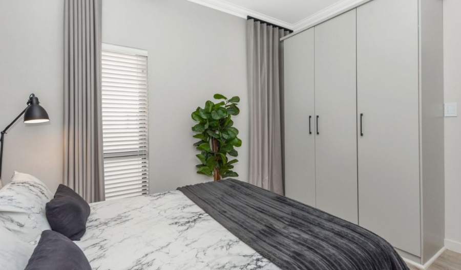 To Let 2 Bedroom Property for Rent in Bryanston Gauteng