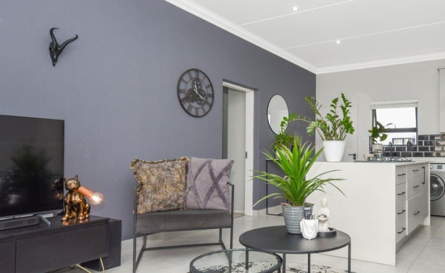 To Let 2 Bedroom Property for Rent in Bryanston Gauteng