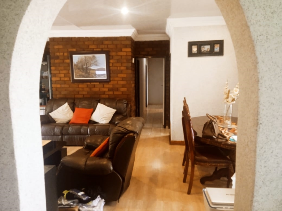 3 Bedroom Property for Sale in Hesteapark Gauteng