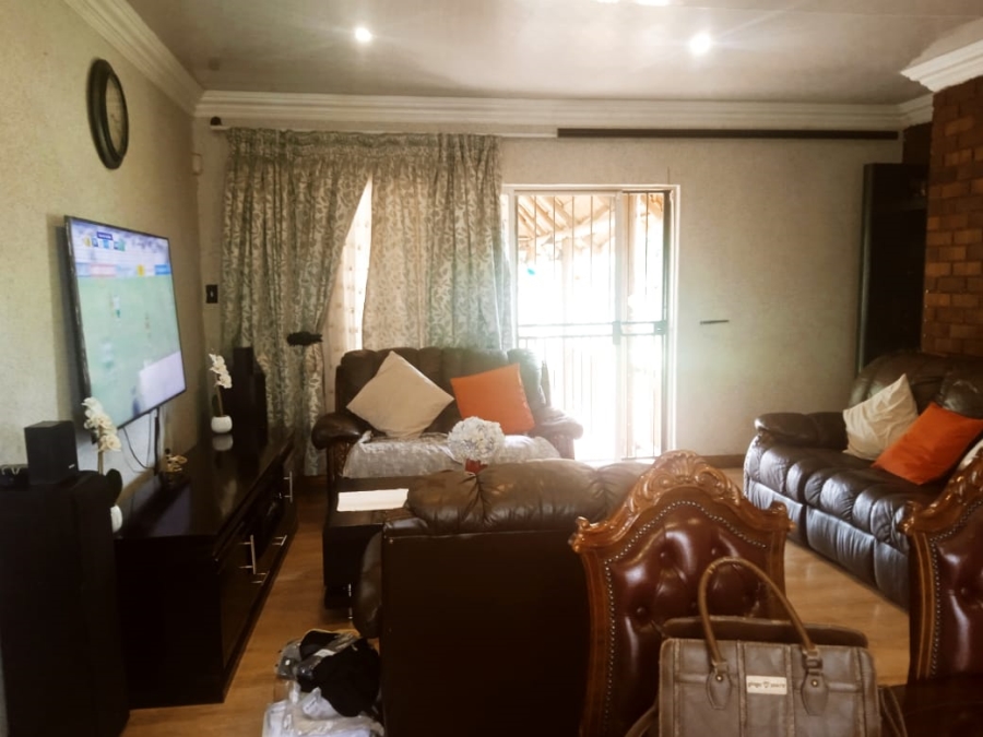 3 Bedroom Property for Sale in Hesteapark Gauteng