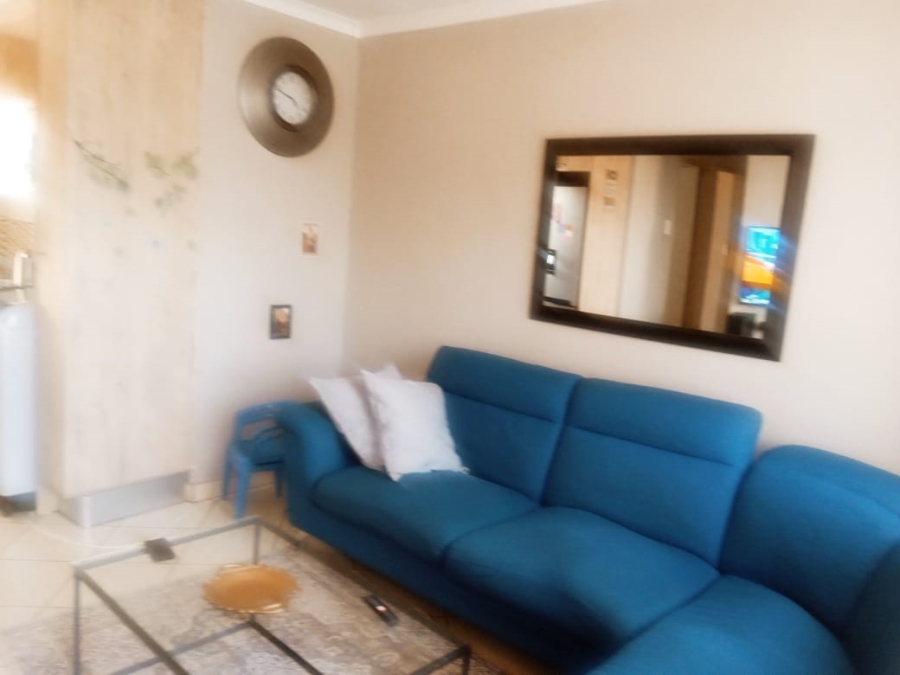 3 Bedroom Property for Sale in Rosslyn Gauteng